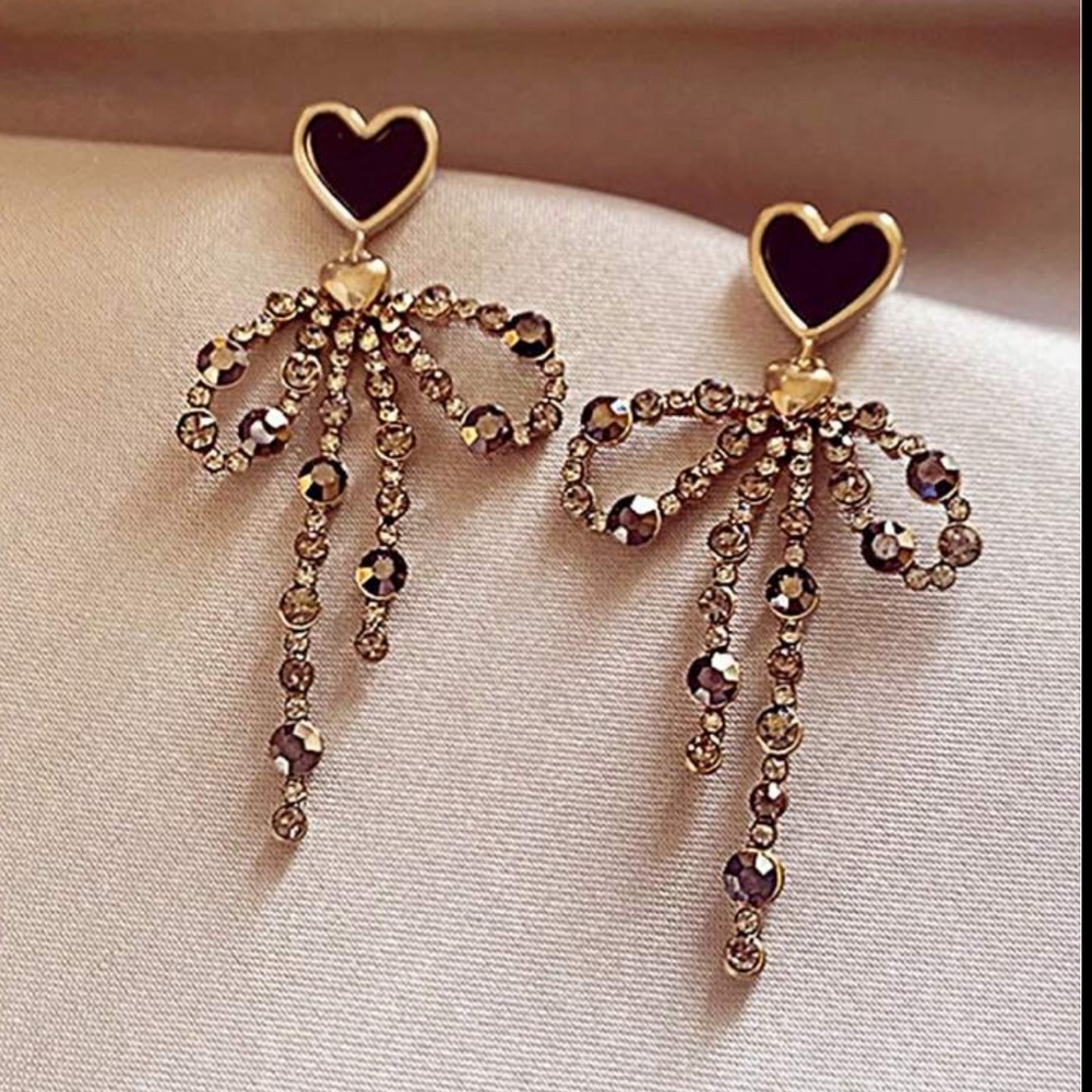Vintage feel S925 Sterling Silver plated Heart and Bow earrings. New. - Picture 4 of 11